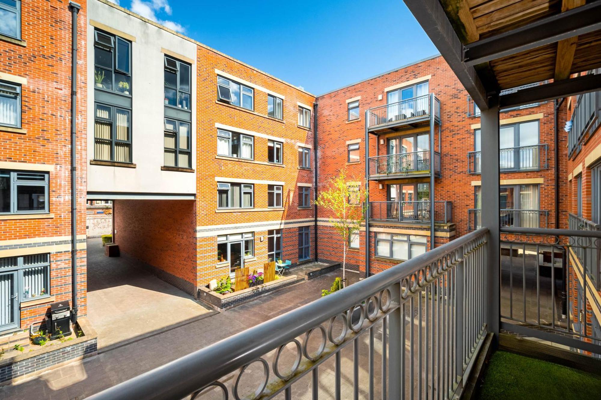 Apartment Luxury 2 Bedroom - Balcony - Parking - Netflix 97m