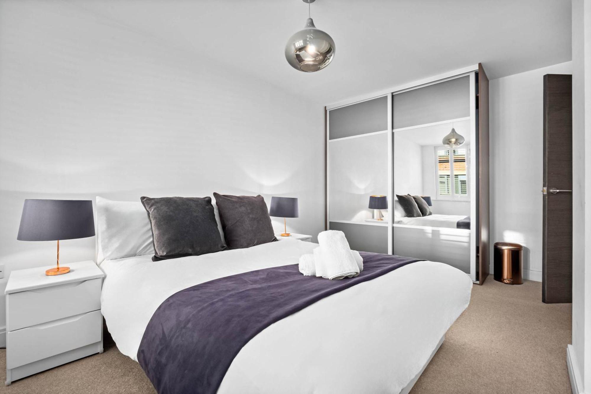 Apartment Luxury 2 Bedroom - Balcony - Parking - Netflix 97m *